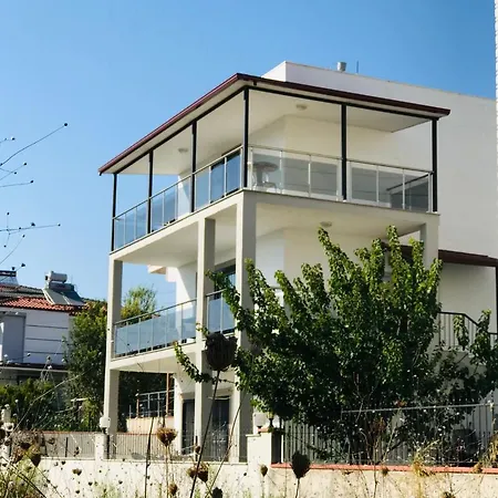 Vip Κουσάντασι