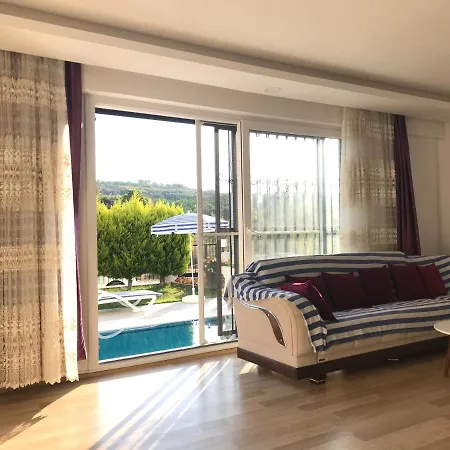 Vip Κουσάντασι